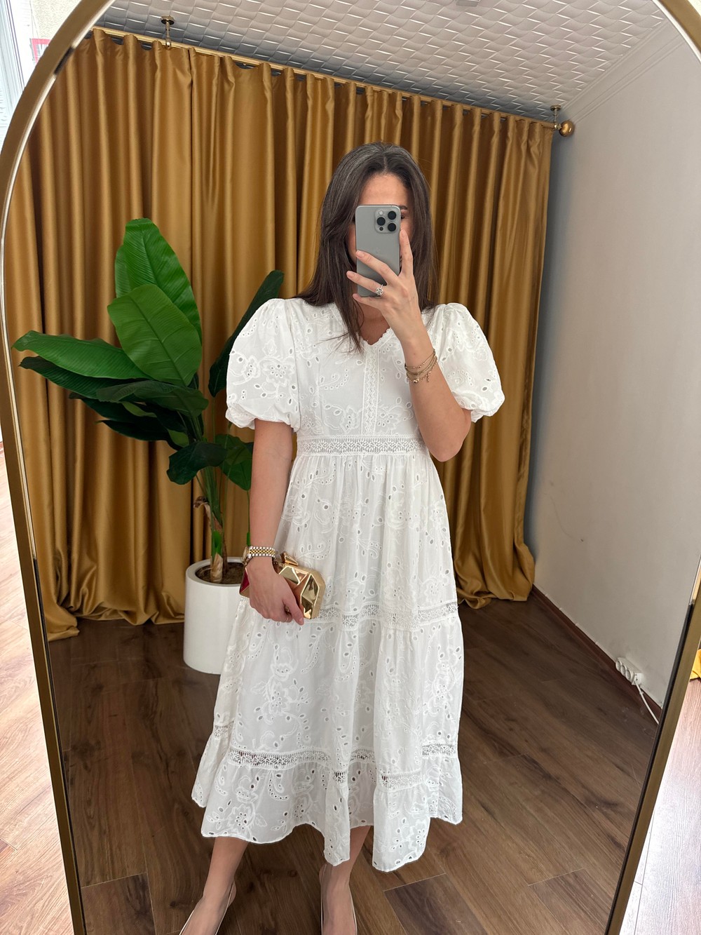QULOVEYeni GelenlerBeyaz Linda Fisto Elbise