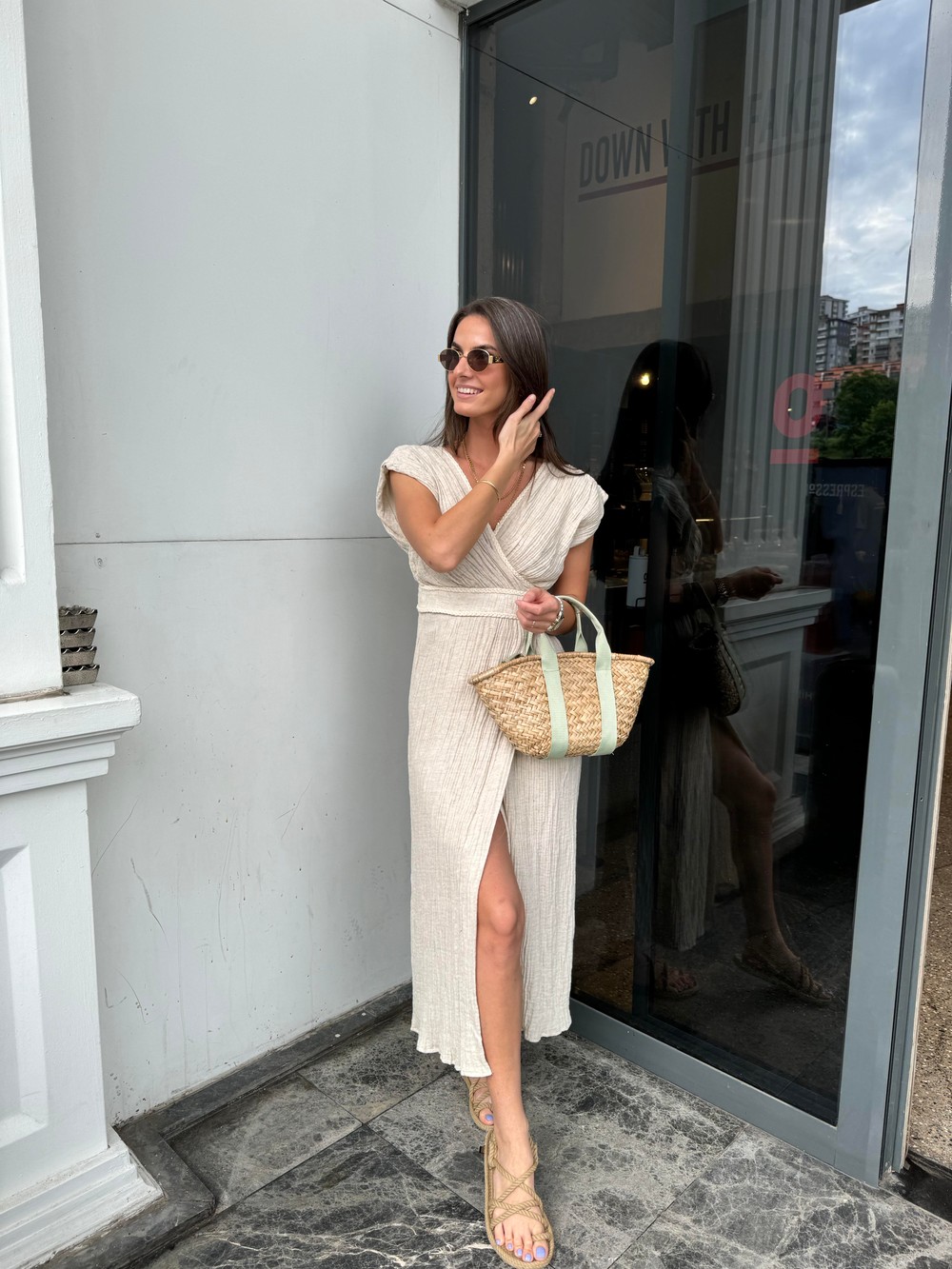 QULOVEYeni GelenlerEkru Kruvaze Muslin Elbise