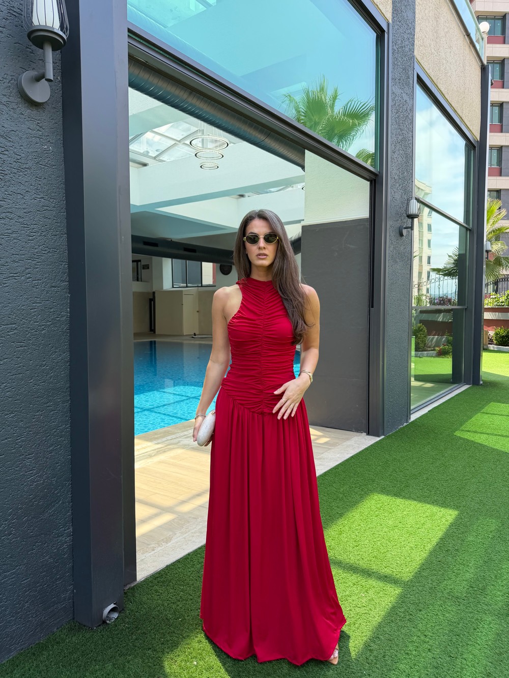 QULOVEYENİ GELENLERKırmızı Kolsuz Drape Detaylı Astarlı Elbise