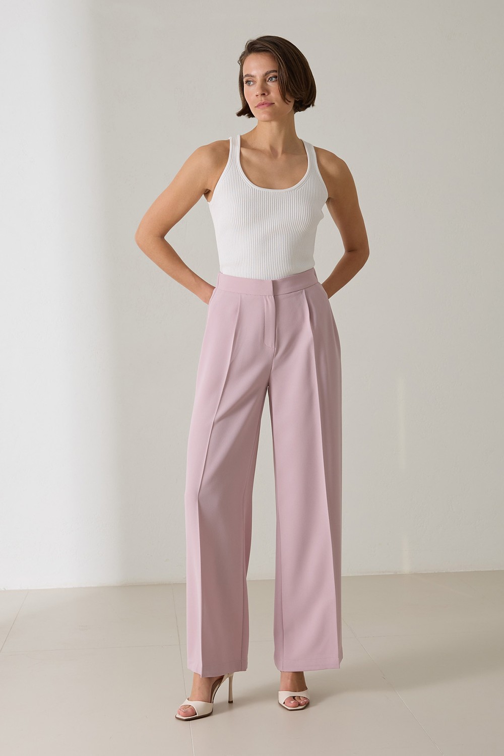 Pudra Cep Detaylı Rahat Kesim Pantolon