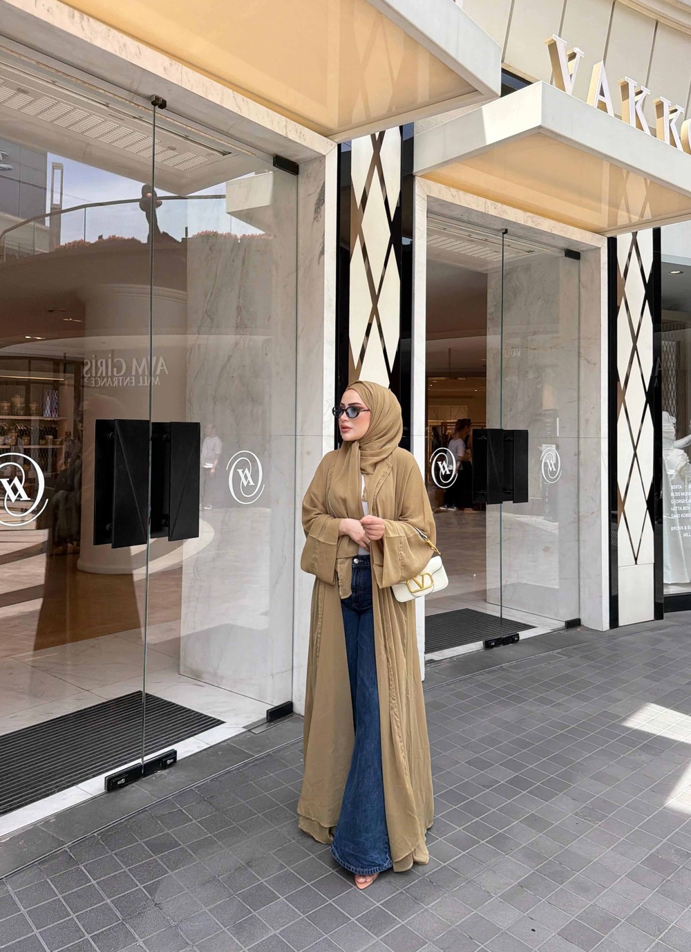 HR-1104H&R ButikPol- Qamal Şallı Abaya Camel