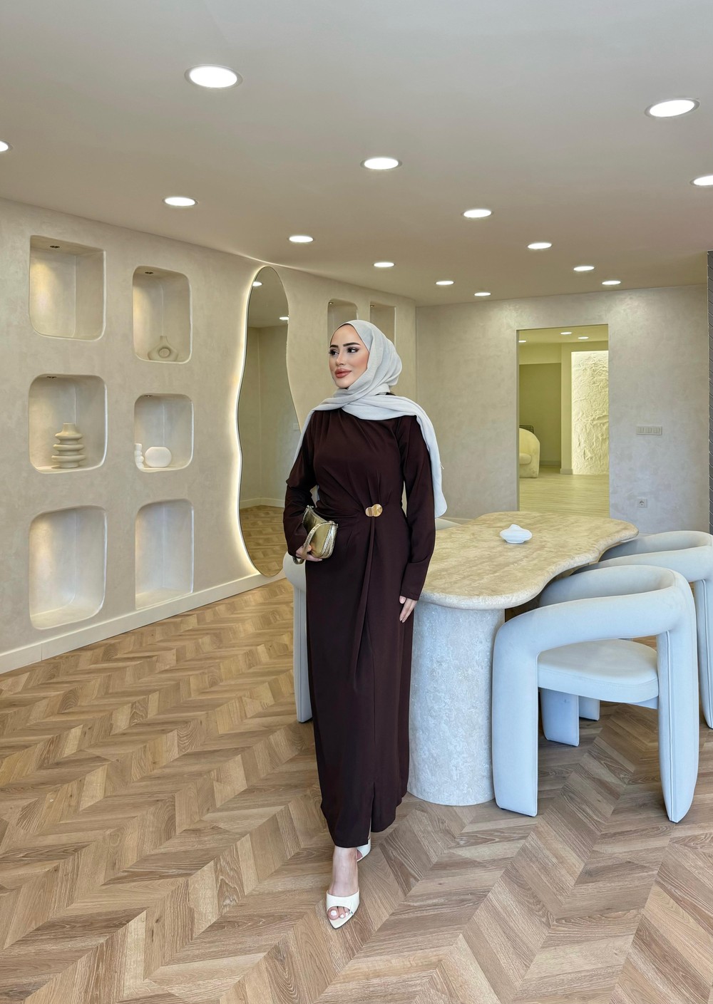 elbs-1702H&R ButikAsil Yan Detaylı Elbise Kahverengi