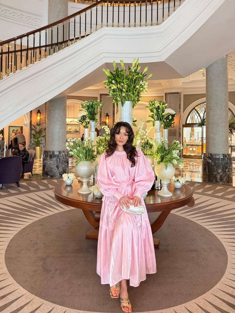 ELB-138H&R ButikFus- Aura Kat Detaylı Saten Ebise Pembe