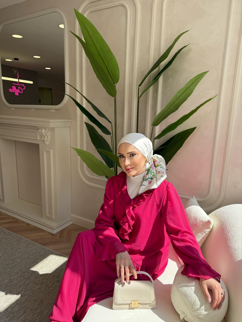 elbs-1667H&R ButikMelisa Ön Fırfırlı Şifon Elbise Fuşya