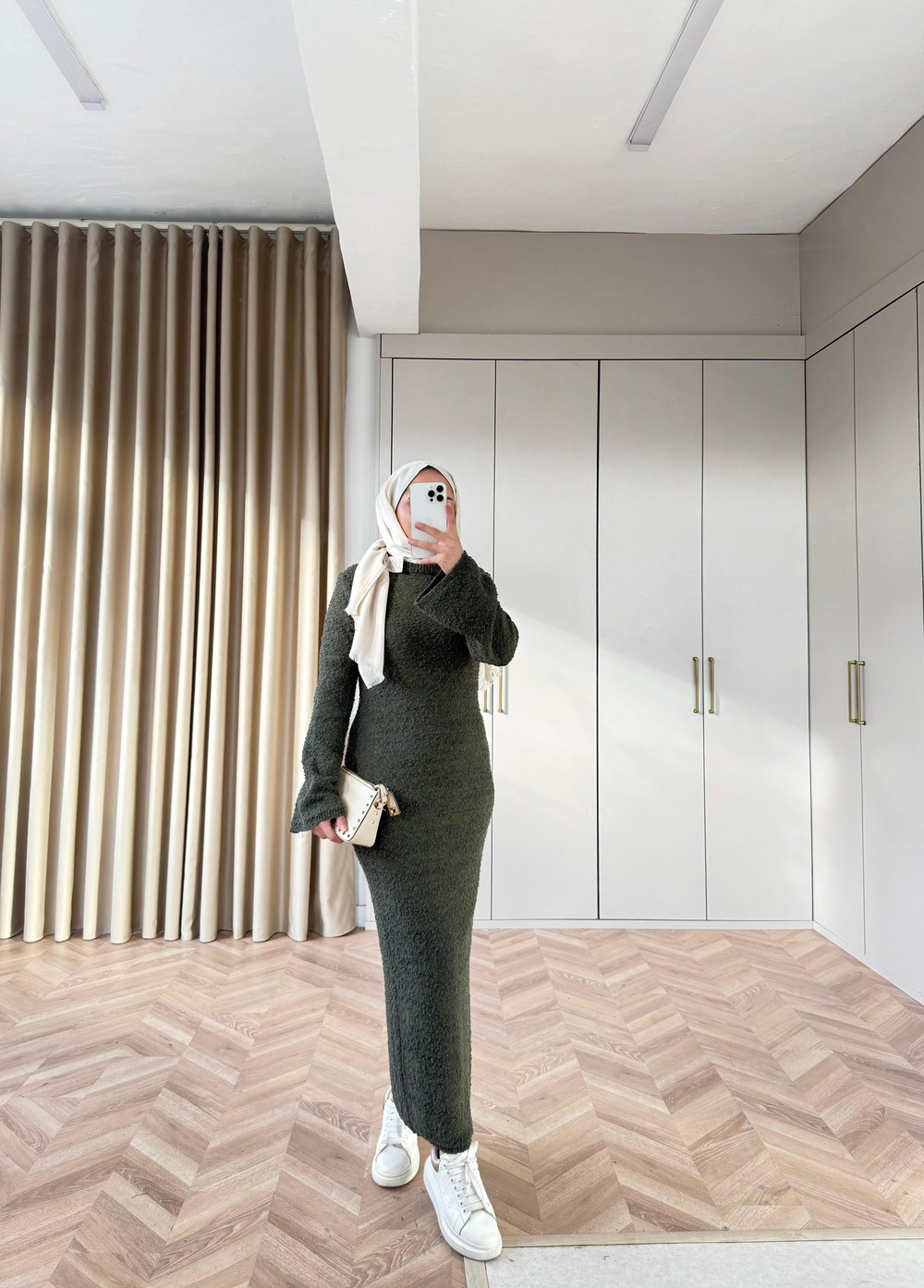 142528H&R ButikPonpon Detaylı Triko Elbise Yeşil