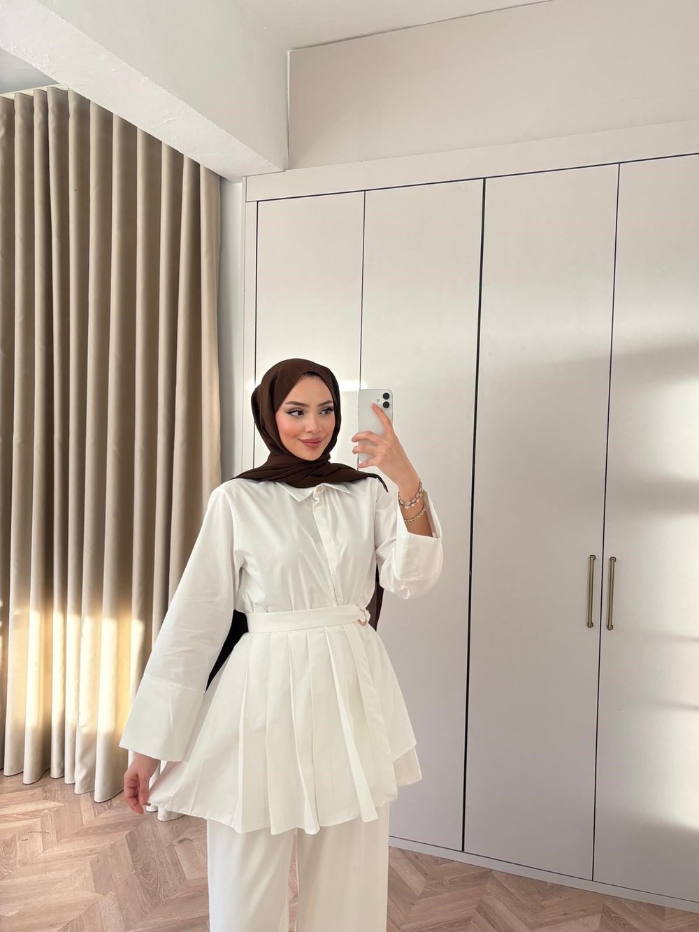 HR-0239H&R ButikTB-Sewa Kemer Detaylı Gömlek Beyaz