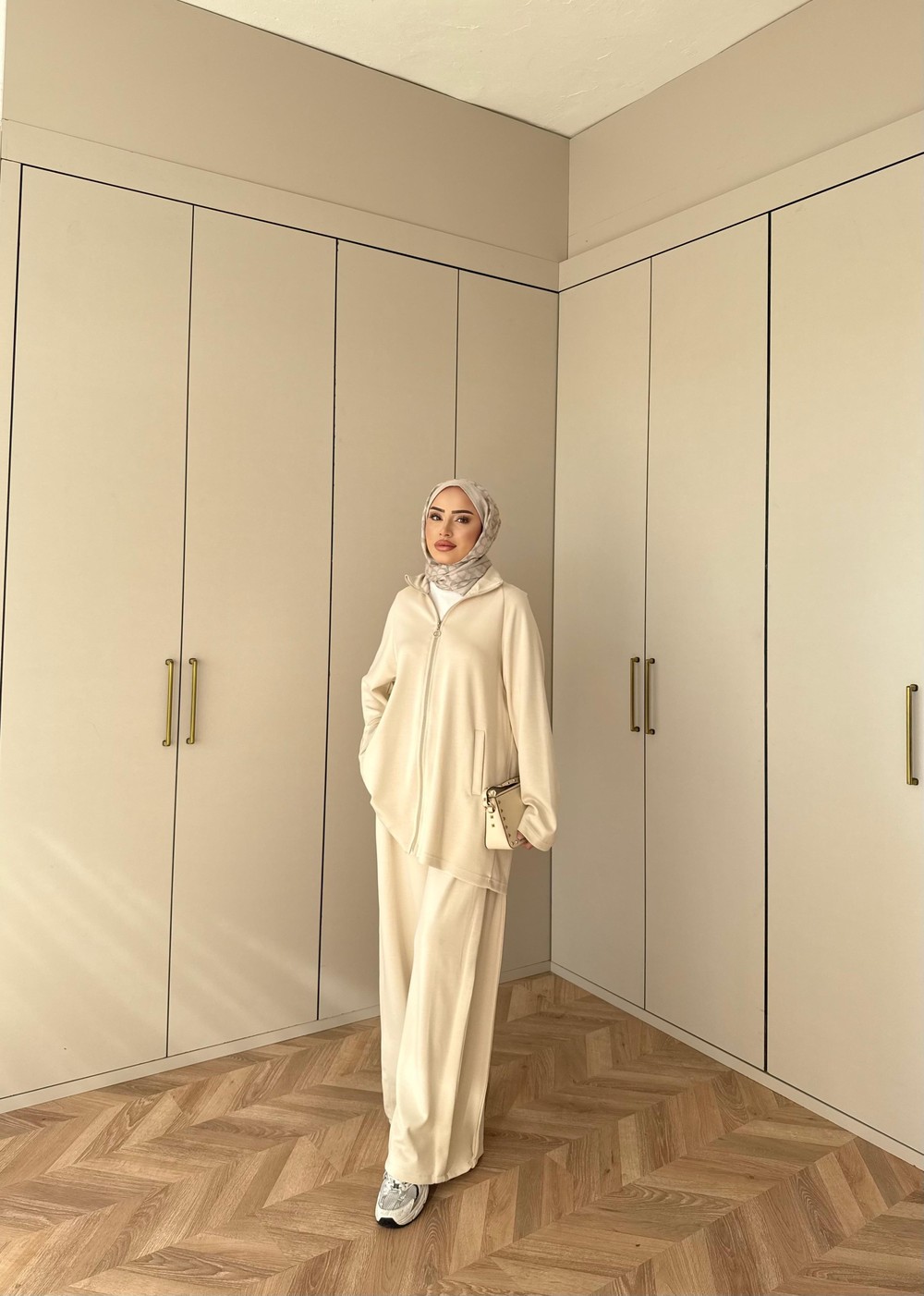 TAKM-1815H&R ButikDesli Oysh Takım Ekru