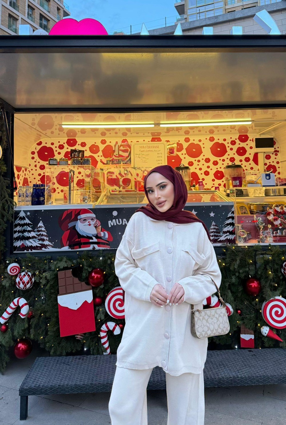 TAKM-245H&R ButikDüğme Detay Duble Örme Triko Takım - Krem