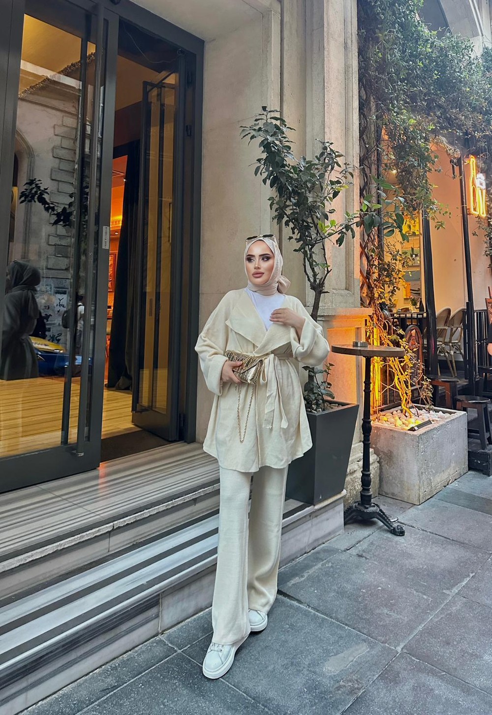 TAKM-475H&R ButikLiona Kuşaklı Takım Bej