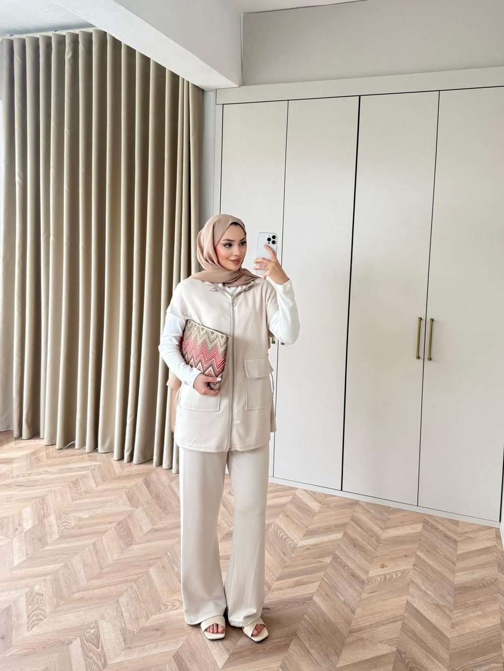 HR-0672H&R ButikMB - Newa Oysh Yelekli Takım Bej
