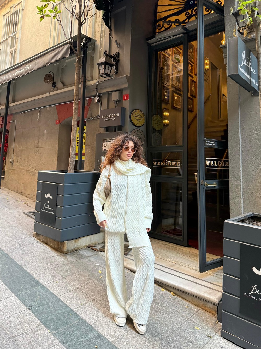 TAKM-1889H&R ButikÖrgü Atkı Detaylı Triko Takım Krem