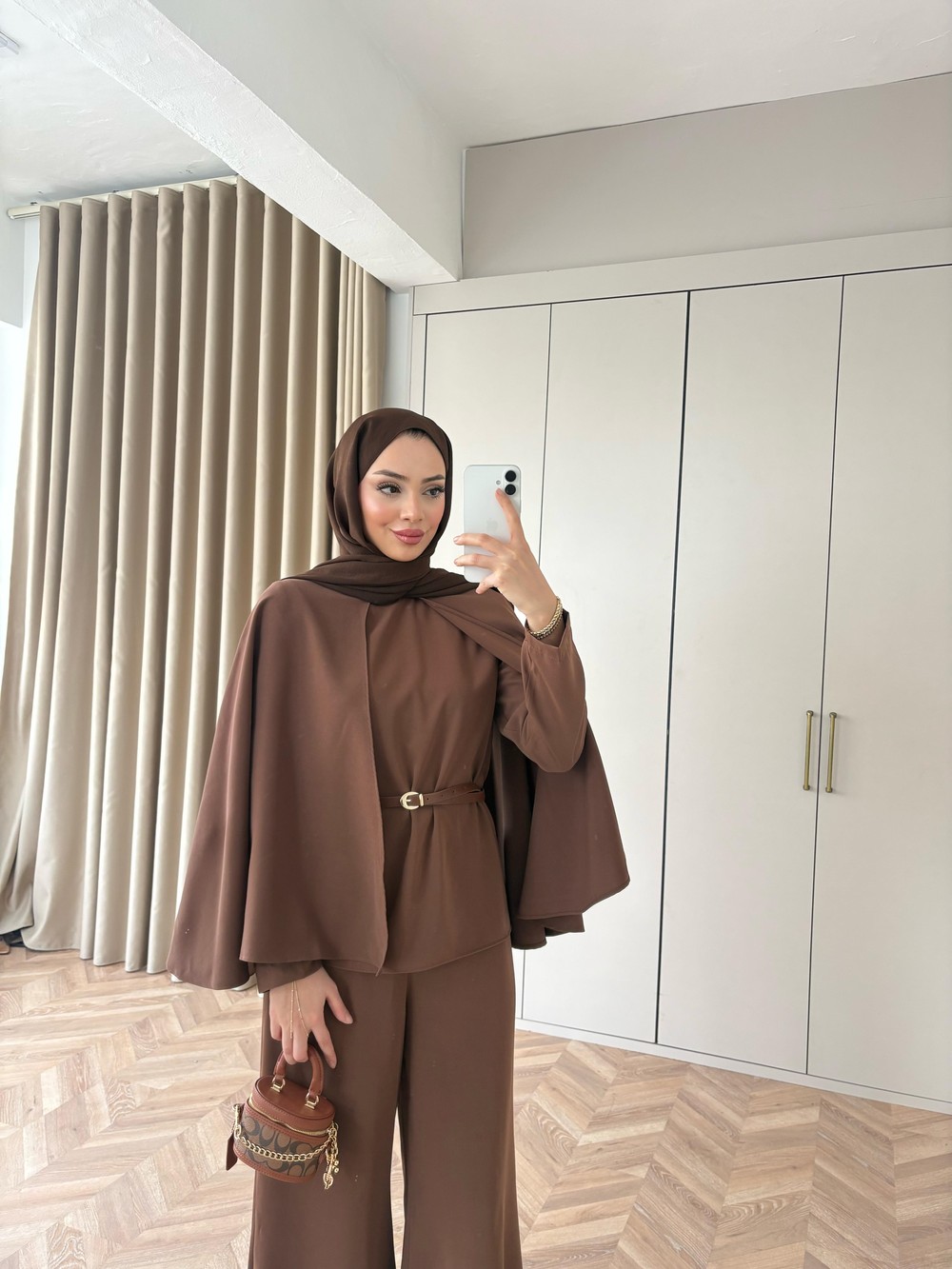 TAKM-2286H&R ButikQu-Karmen Pelerin Detaylı Takım Kahve