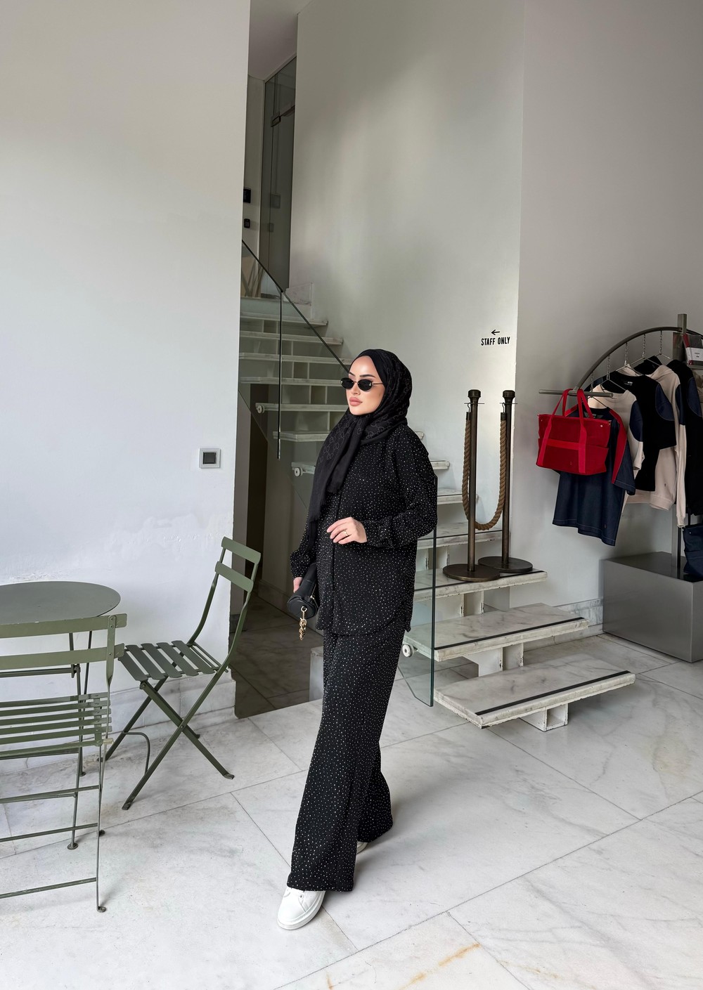 TAKM-1838H&R ButikTaşlı Krep Takım Siyah
