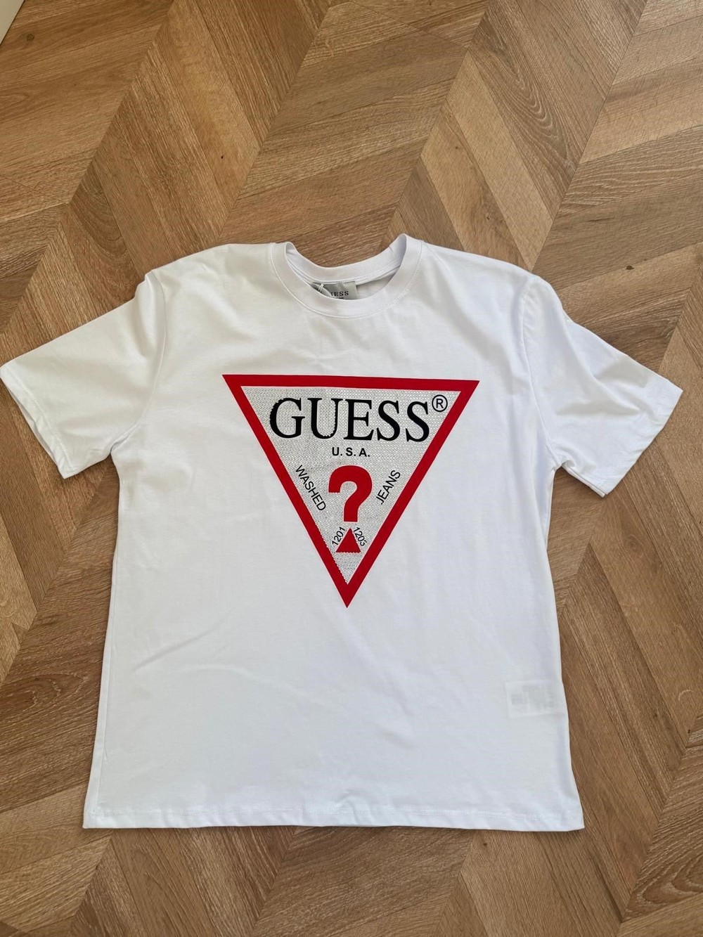 HR-0204H&R Butik? İşaretli Tişört Beyaz