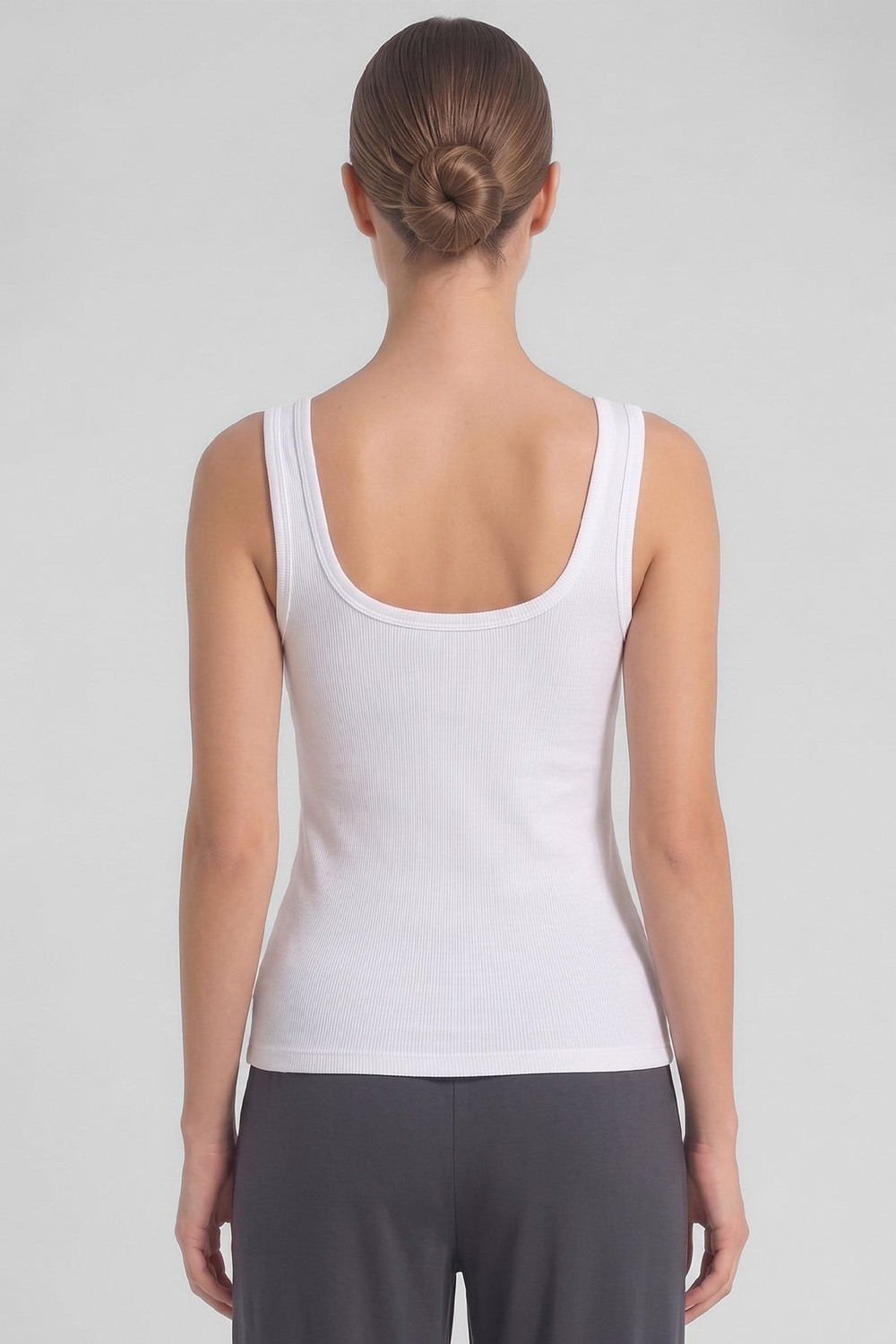 Mısırlı Kadın Kaşkorse Sırt Açık Askılı T-shirt Beyaz