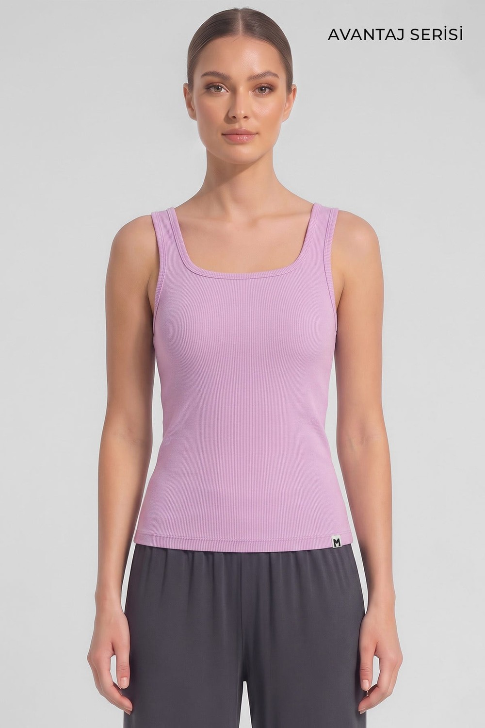 Mısırlı Kadın Kaşkorse Sırtı Kapalı Askılı T-shirt Pembe