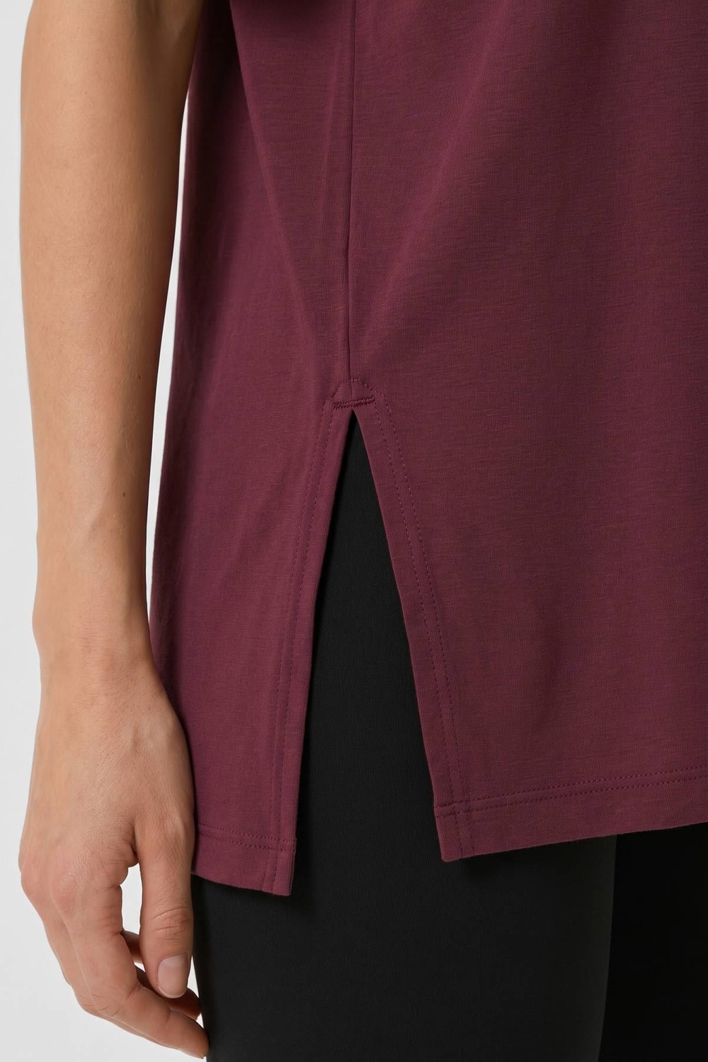 Mısırlı Kadın Modal Uzun Yırtmaçlı T-Shirt Bordo