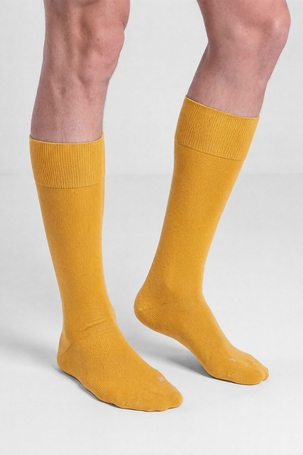 Unisex Bambu Microfiber Süper İnce Uzun Soket Çorap Hardal