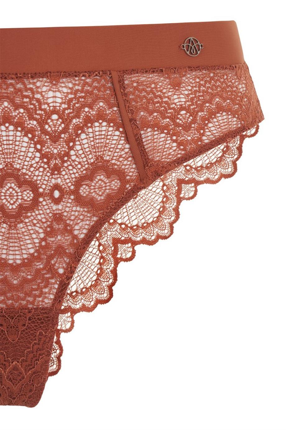 Flame Brazilian Bottom Cinnamon