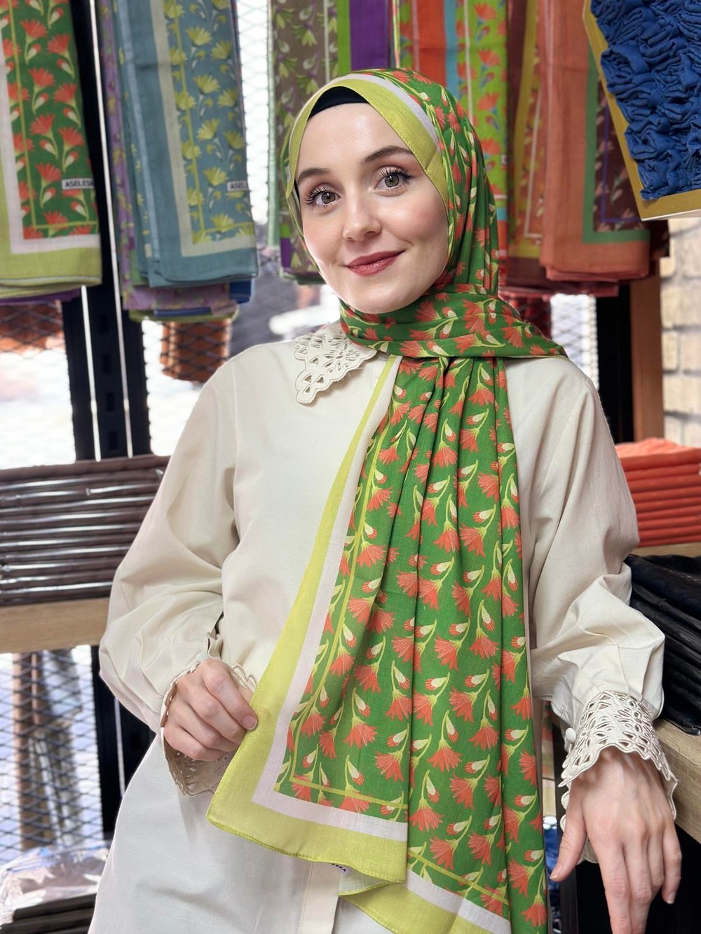 Desenli Şal Fıstık Yeşili
