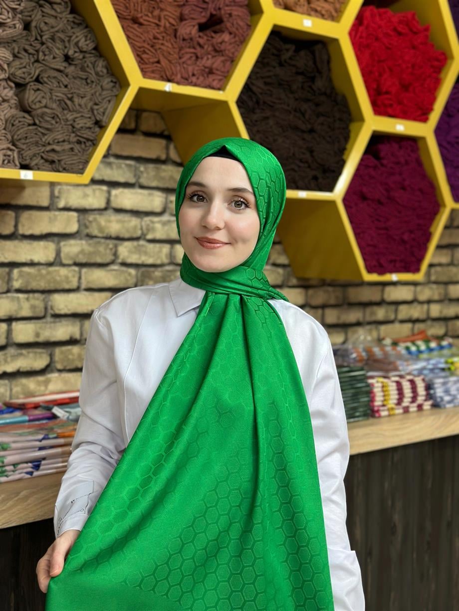 Petek Desen İpekli Jakar Şal Benetton