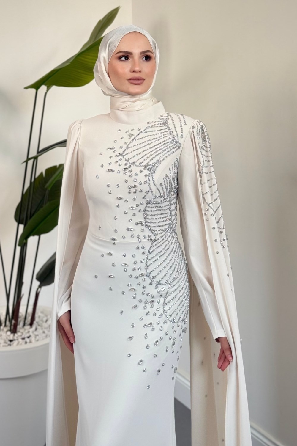 Carla Yandan Taşlı Abiye Ekru