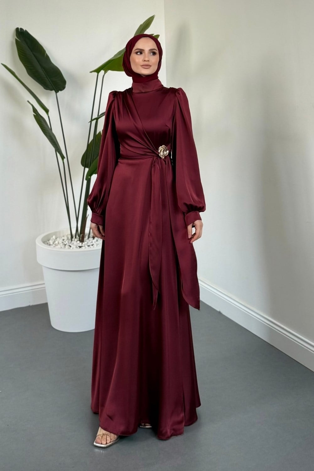 Crimson Rose Yandan Tokalı Saten Abiye Bordo