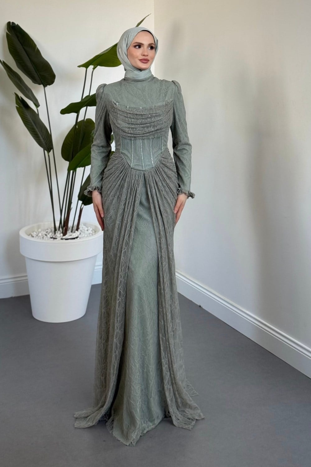 Juliet Noir Korse Detay Dantel Abiye Mint