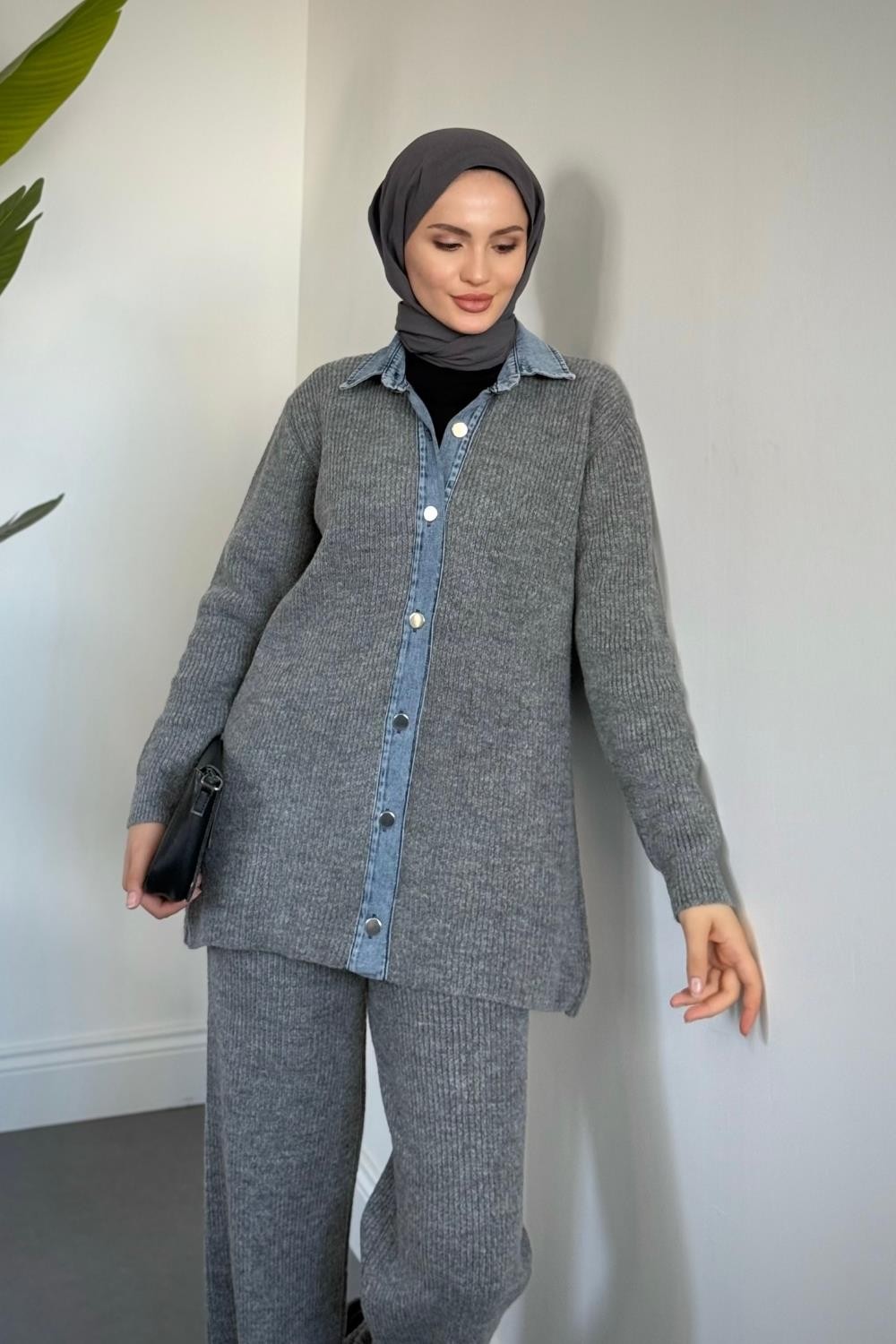 Kai Kot Geçişli Triko Takım Füme