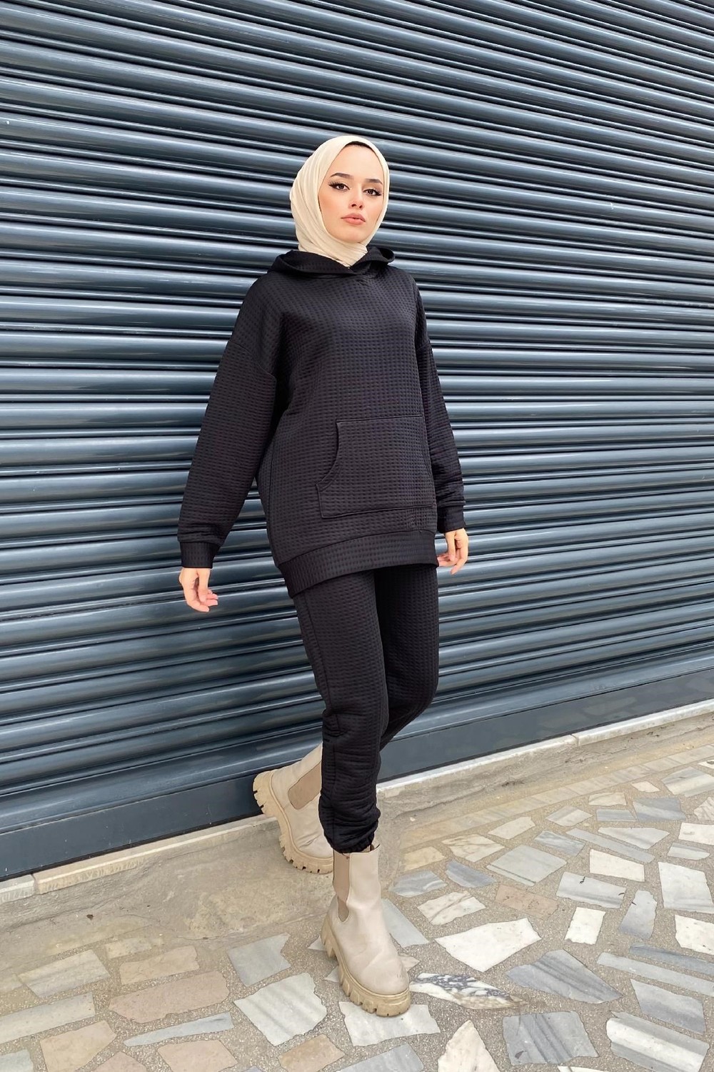 Kanguru Cepli Kapitone Takım Siyah