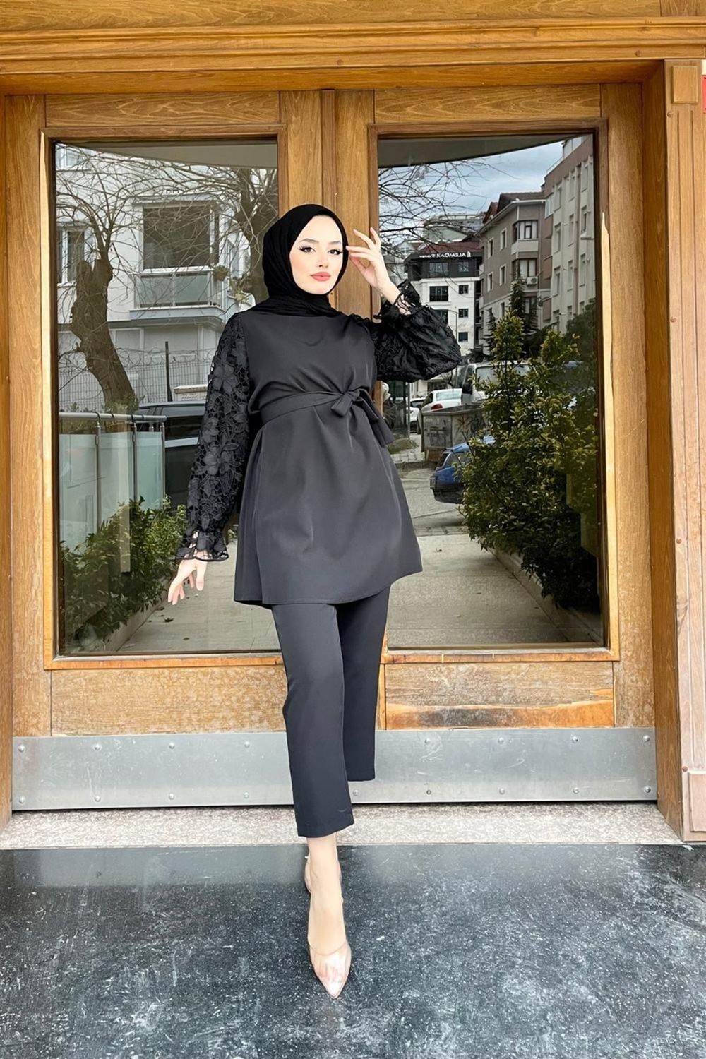 Kolları Dantelli Pantolonlu Takım SİYAH