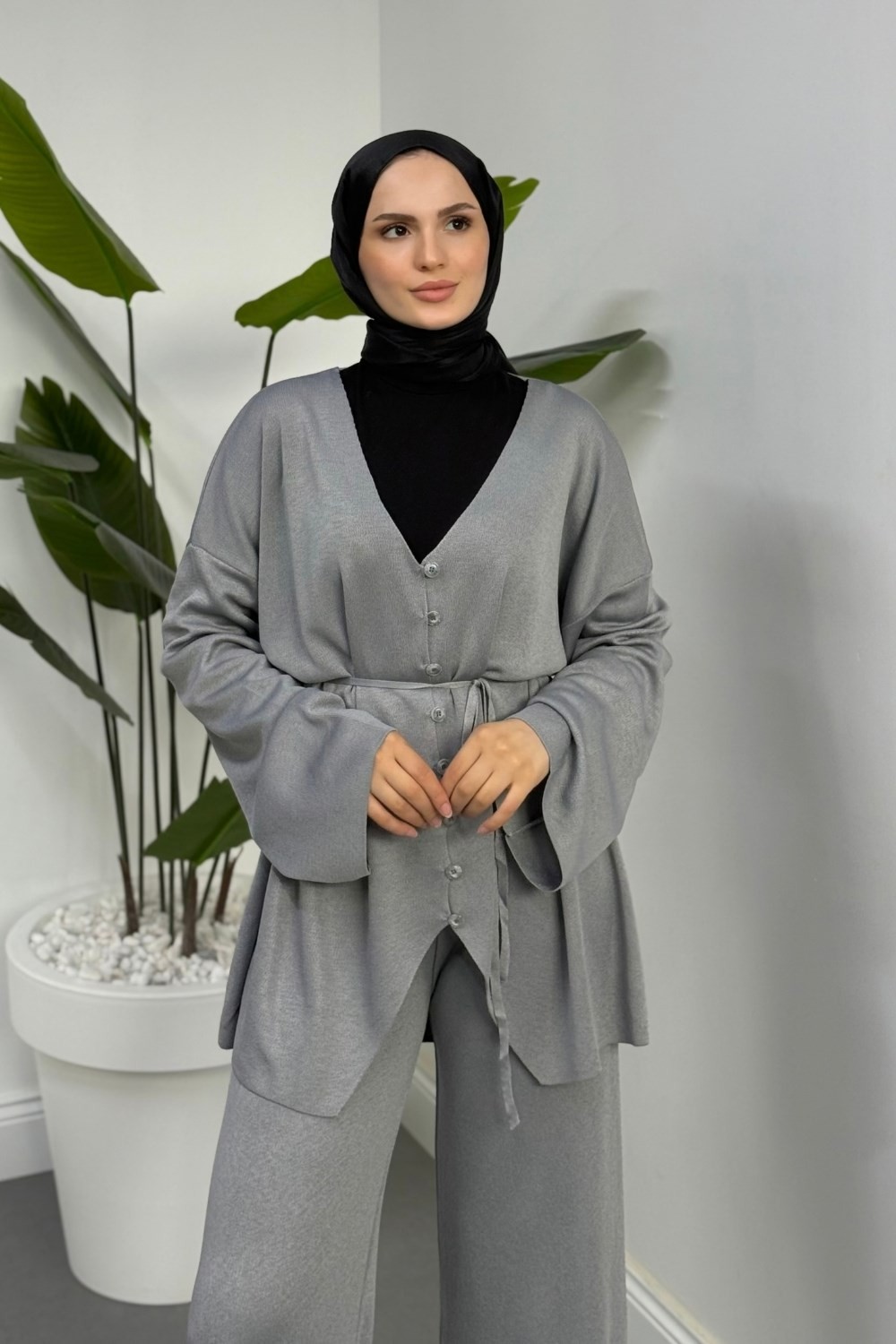Manorama Küçük Düğmeli Merserize Takım Gri