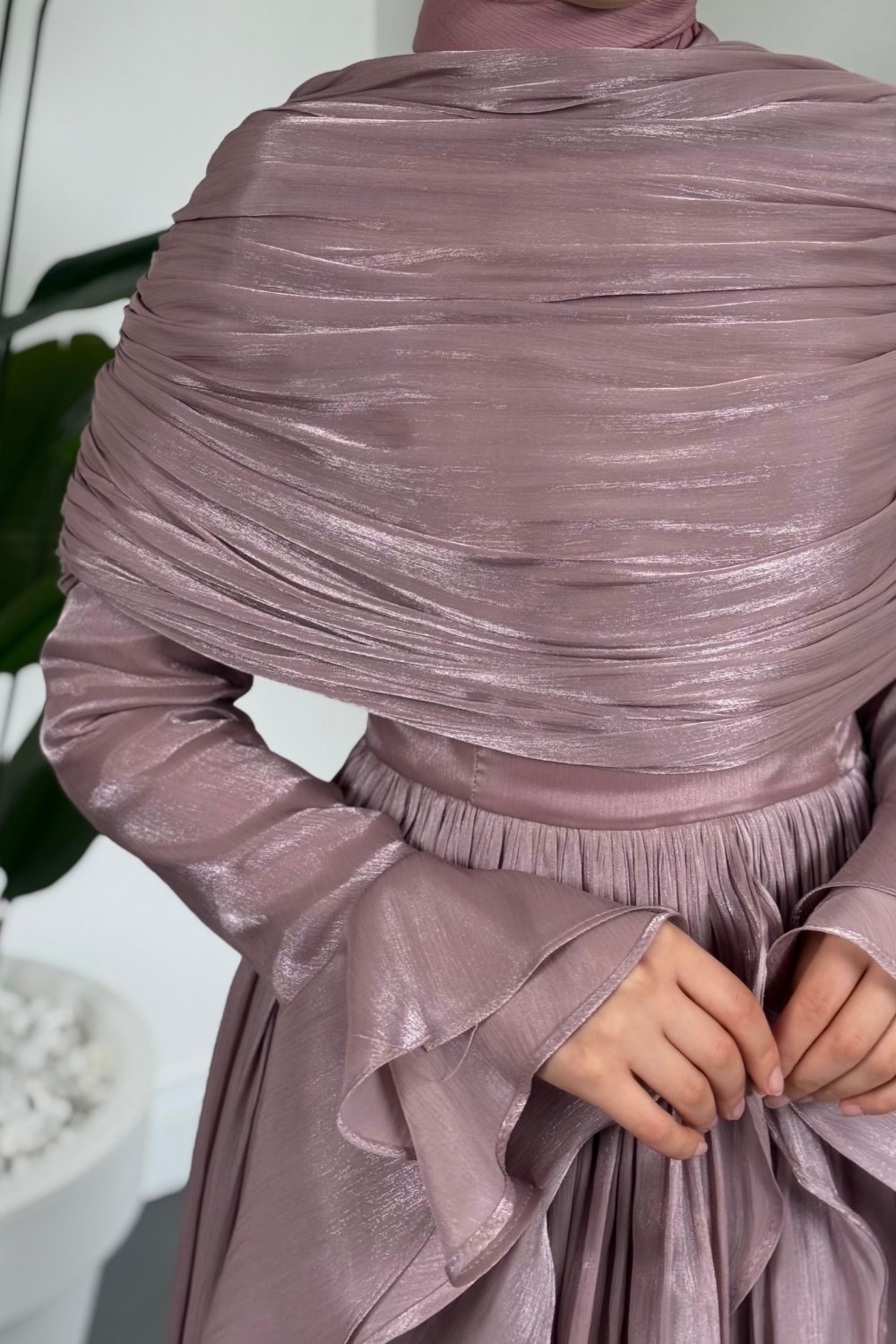 Naruna Pelerinli Fırfırlı Abiye Rose