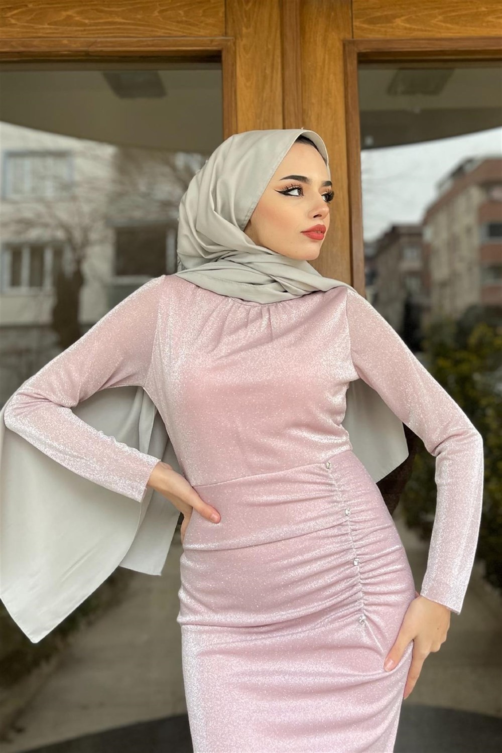 Simli Taş Düğmeli Abiye Pudra