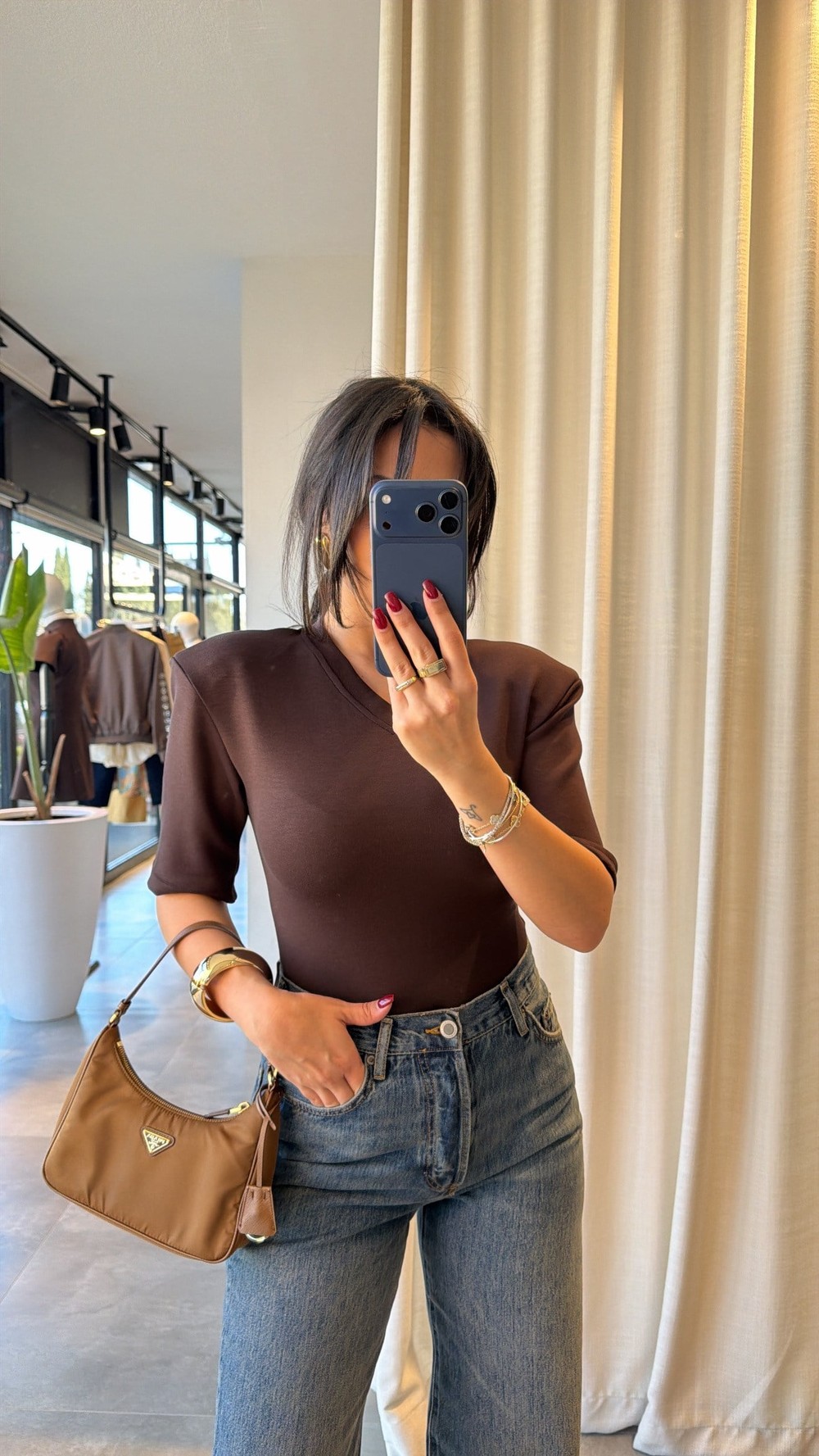 Kahve Vatkalı Çıtçıtlı Bodysuit