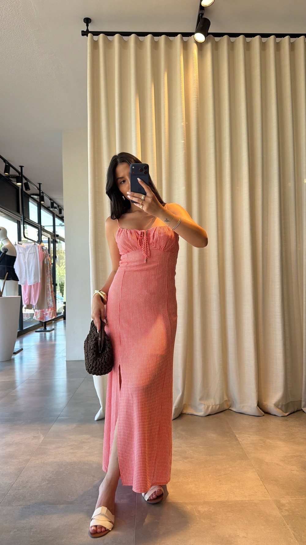 Pembe Carme Elbise