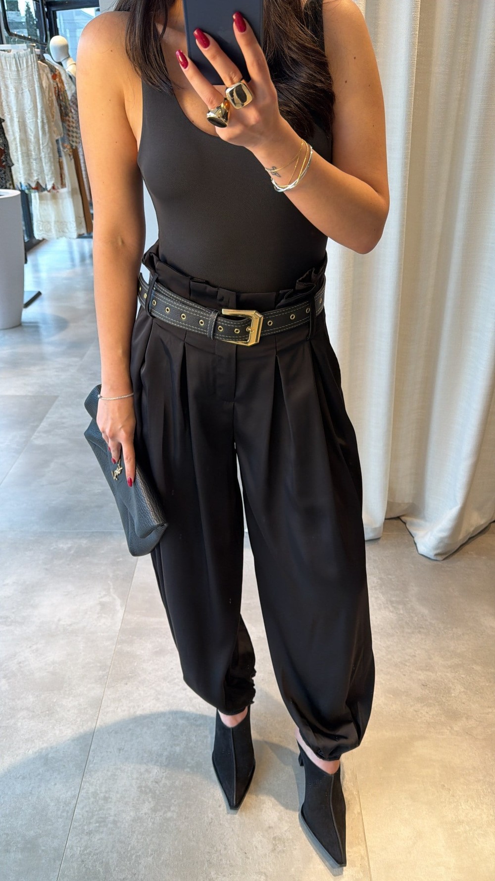 Siyah Vinca Kemerli Pantolon