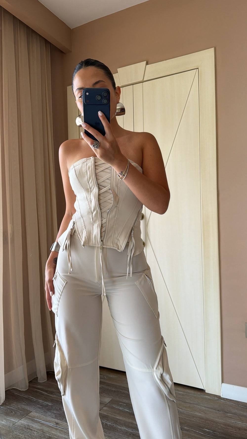 Taş Adeline Takım