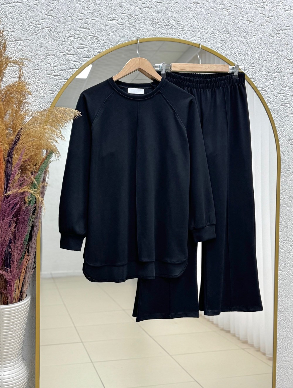 Evrenay Önü Ve Kolu Dikişli Altı Oval Pantolonlu Takım-MF1879 Siyah