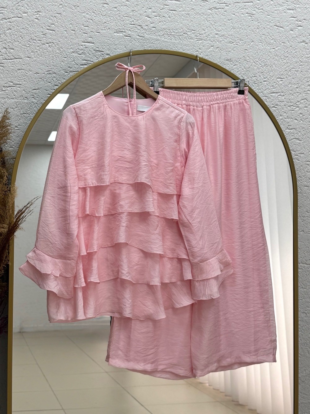 Ferşah Kol Ucu Ve Önü Fırfırlı Pantolonlu Takım-EY1061 Pembe