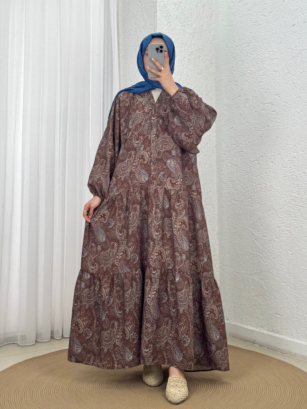 Huzur Desenli V Yaka Patlı Elbise-PE634.12 Kahve