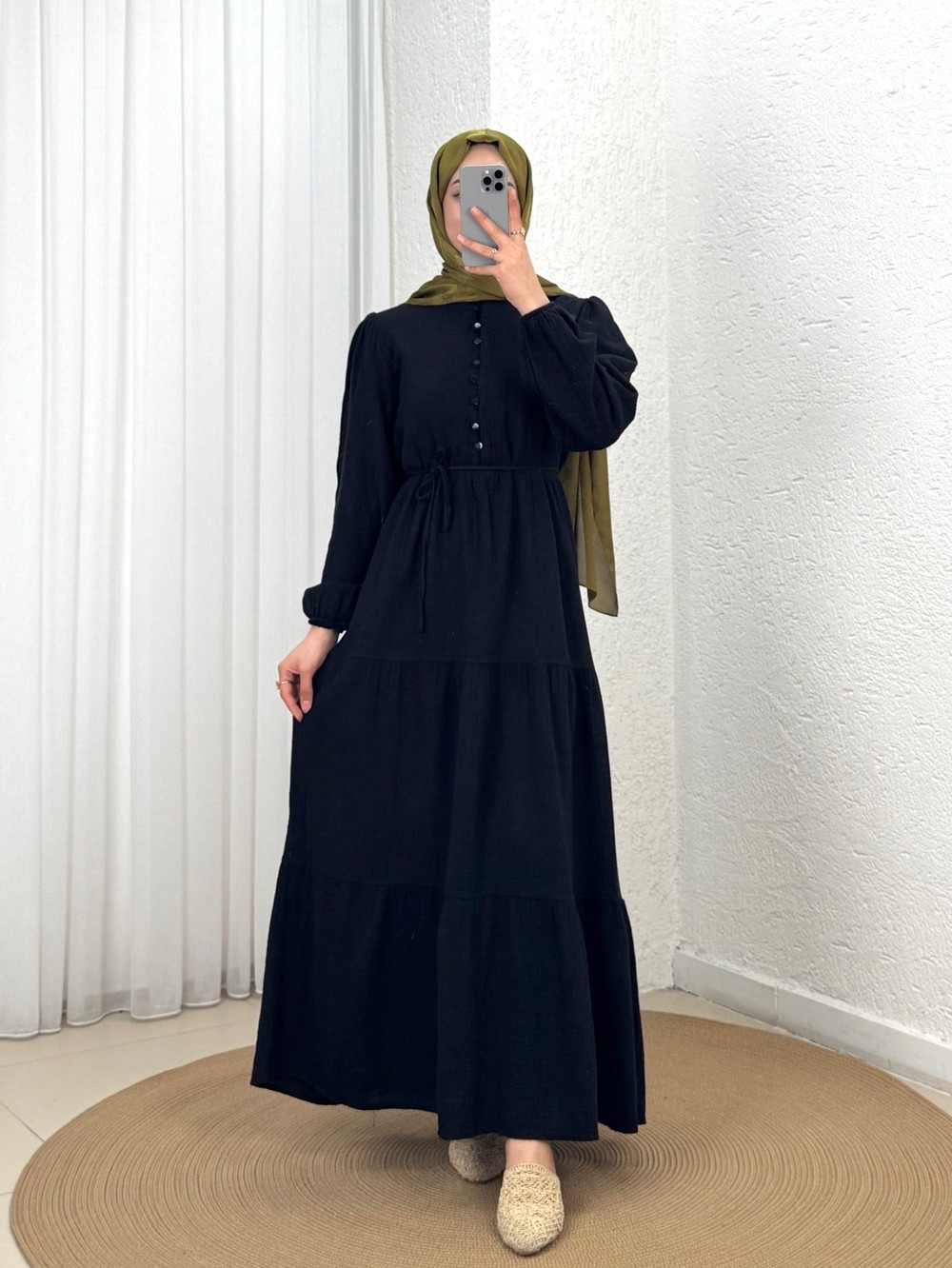 Kristal Düğmeli Katkatlı Müslin Elbise-ML2143 Siyah