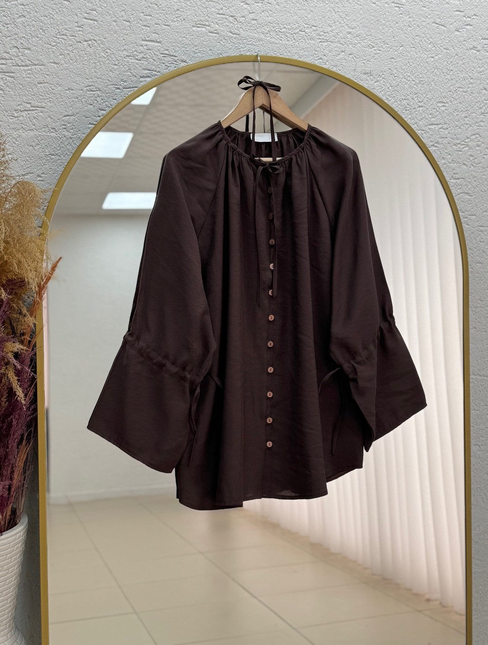 Nurşen Kolu Sıkmalı Biyeli Gömlek-ZN2098 Kahve