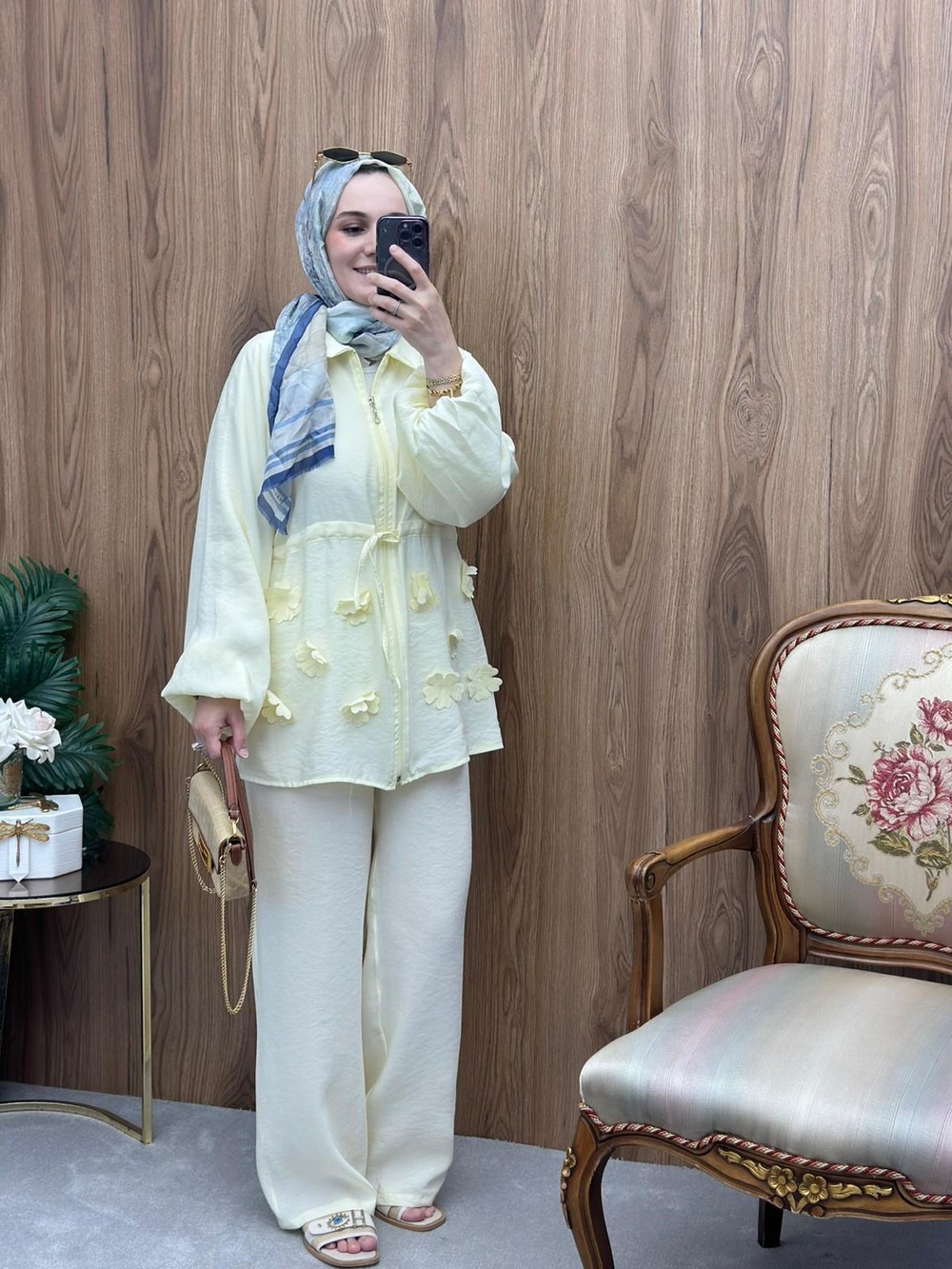 Geraldine  Papatya İşlemeli Takım