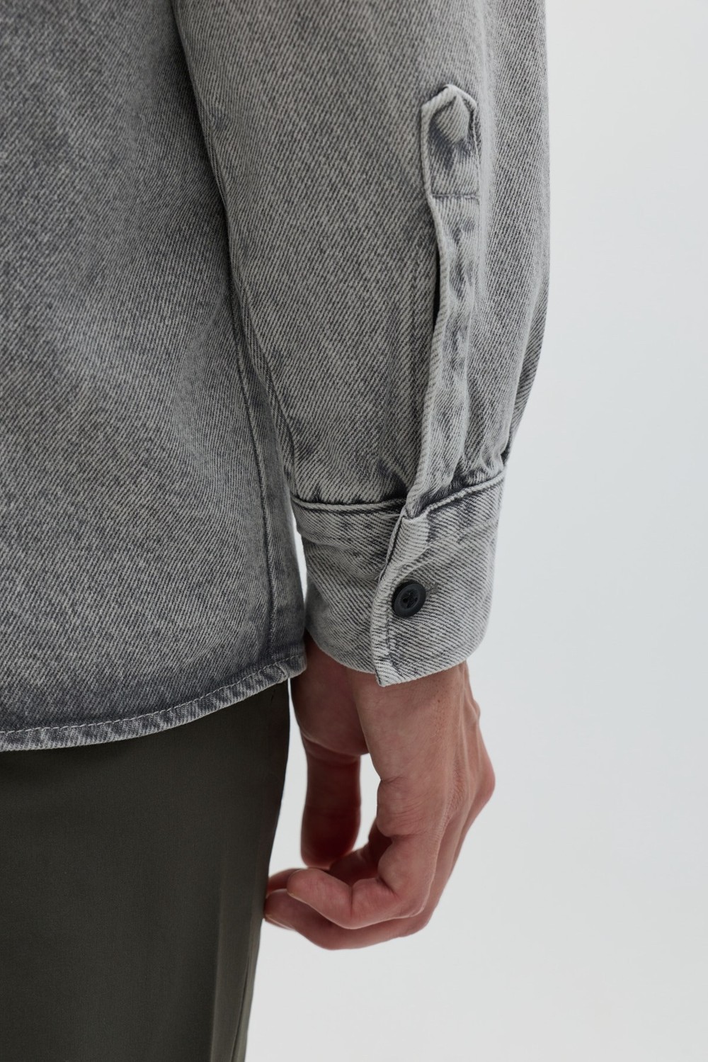 Açık Gri Regular Fit Pamuk Cepli Uzun Kollu Denim Ceket Gömlek