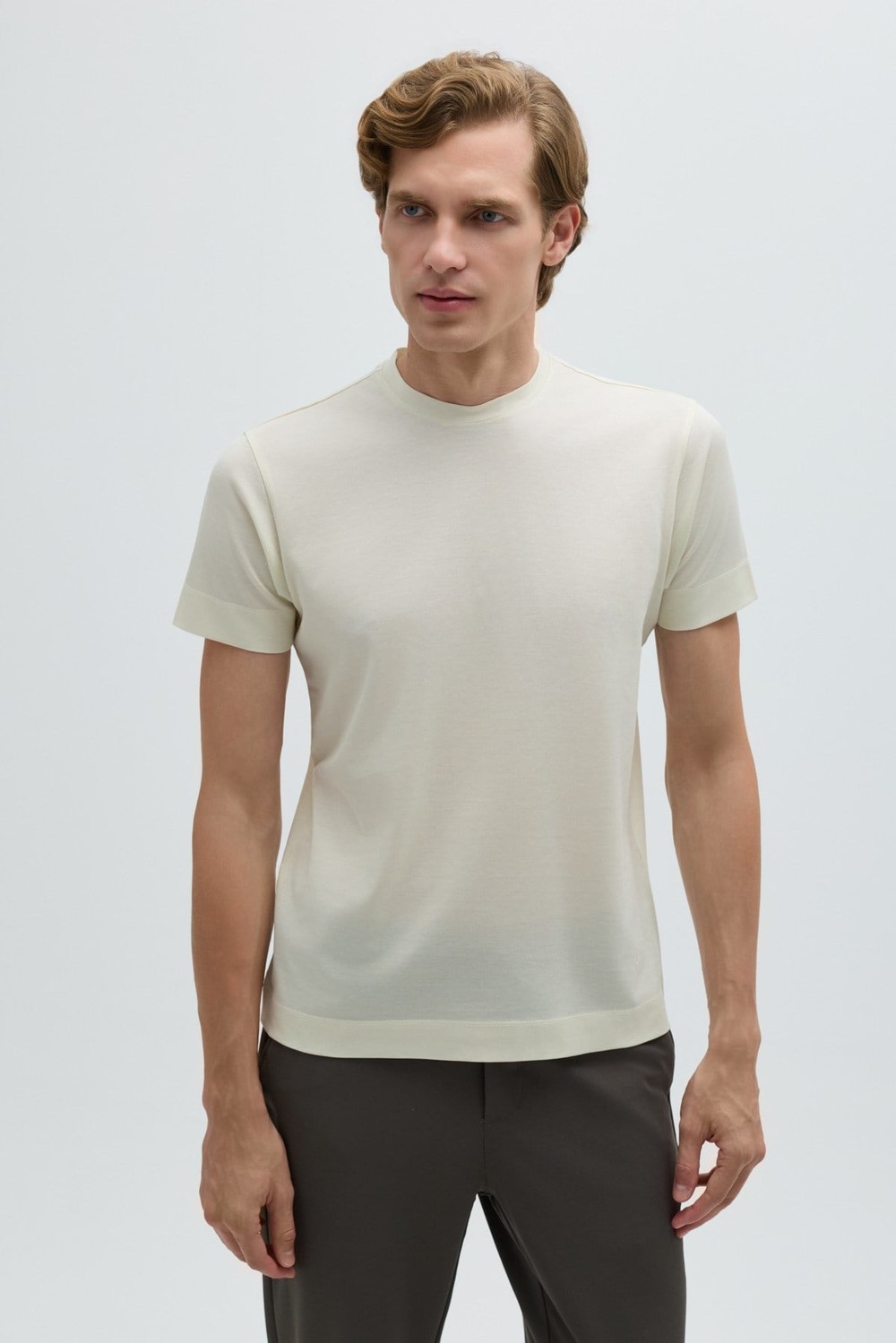 Açık Krem %100 Pamuk Regular Fit Dokuma Bisiklet Yaka Basic T-Shirt