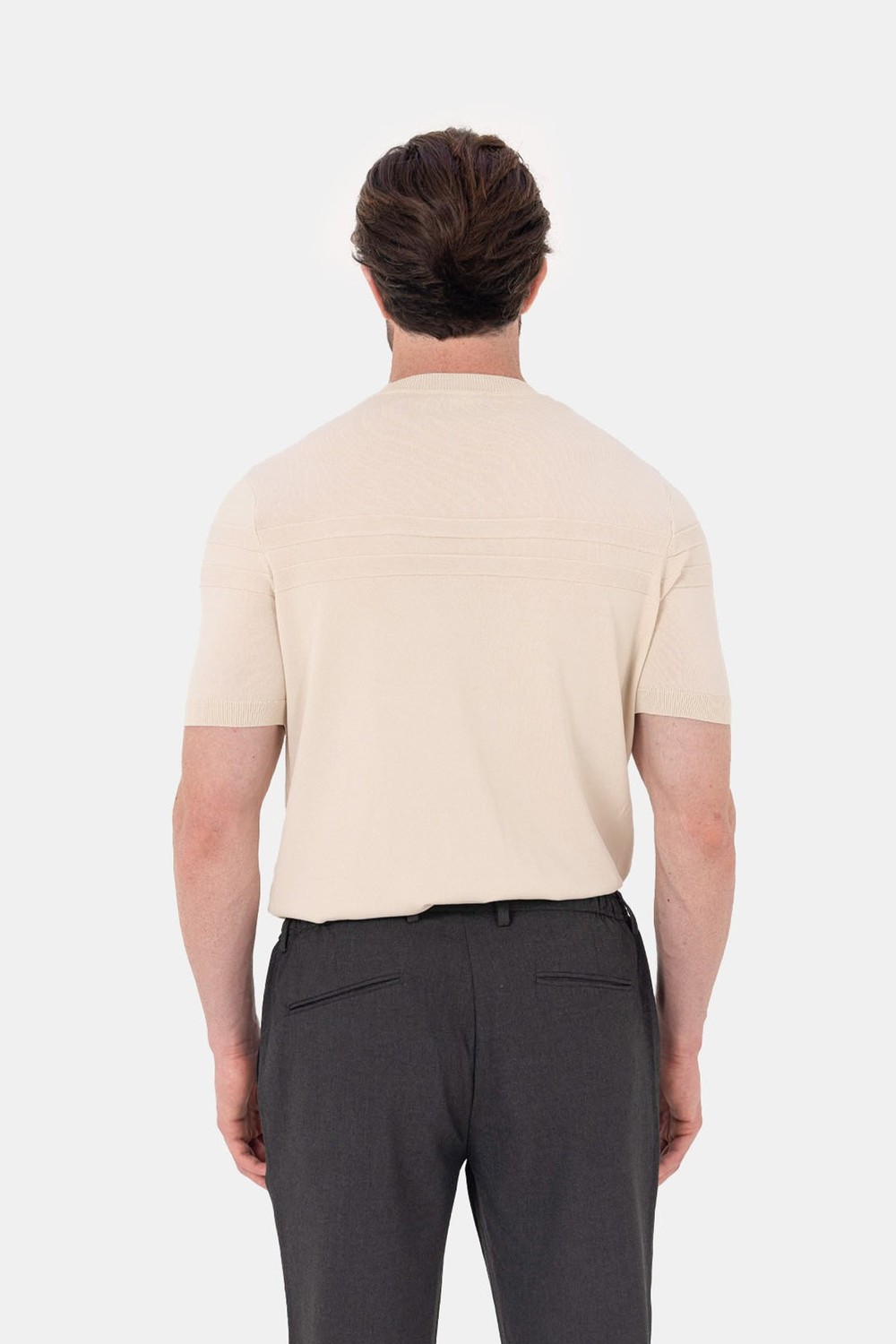 Bej Bisiklet Yaka Jakarlı Triko T-shirt
