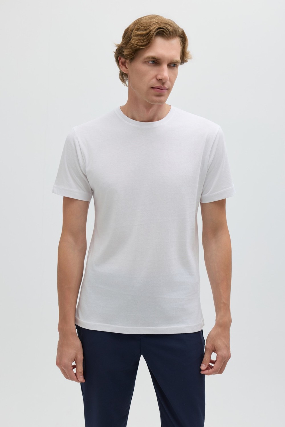 Beyaz %100 Pamuk Bisiklet Yaka Düz Renk Basic T-Shirt