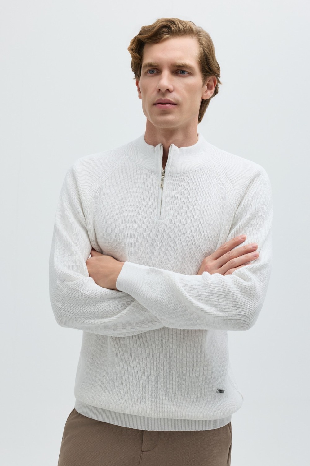Ekru Slim Fit Fermuarlı Yarım Balıkçı Yaka Triko Kazak