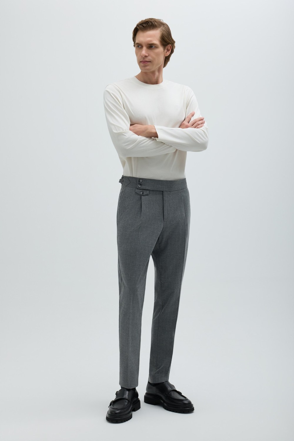 Gri Regular Fit Yan Tokalı Pileli Erkek Pantolon